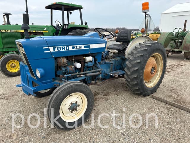 Image of Ford 3600 equipment image 3