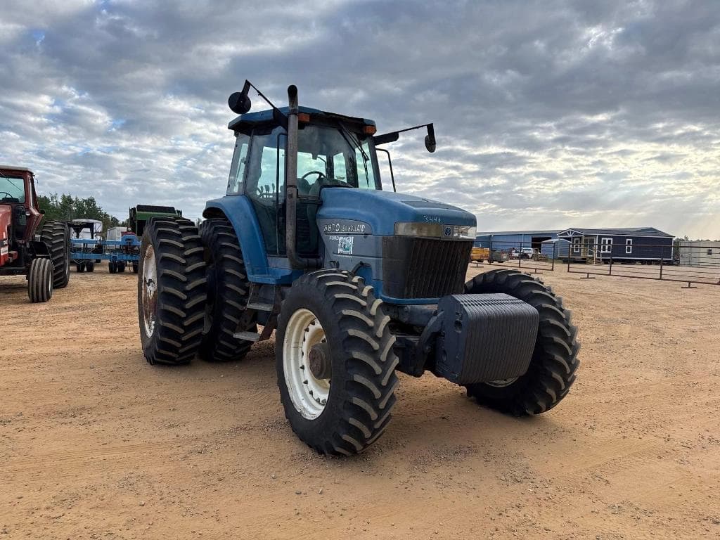 Image of New Holland 8870 Primary image