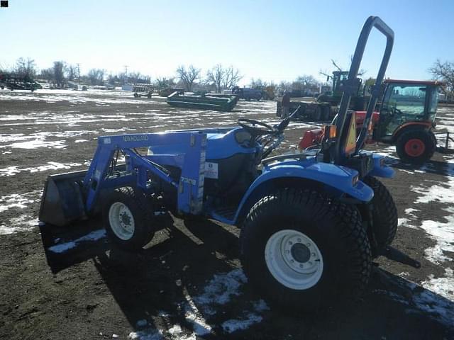 Image of New Holland TC25D equipment image 4