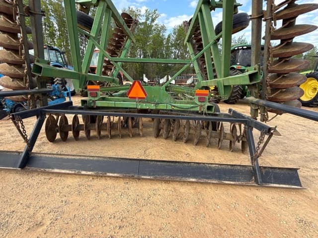 Image of John Deere 637 equipment image 4