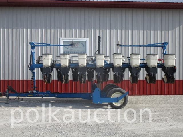 Image of Kinze 3500 equipment image 4
