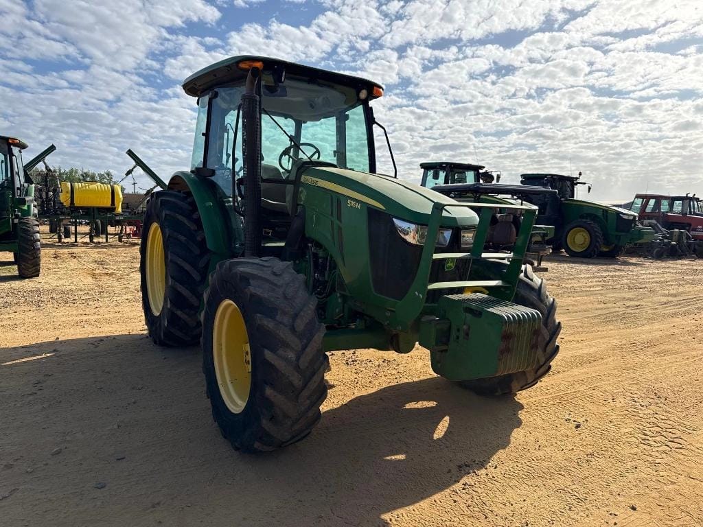 John Deere 5115M Equipment Image0