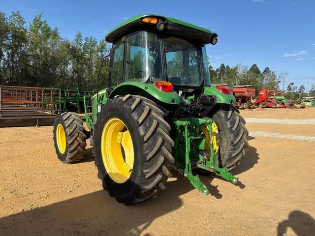 Image of John Deere 5115M equipment image 2