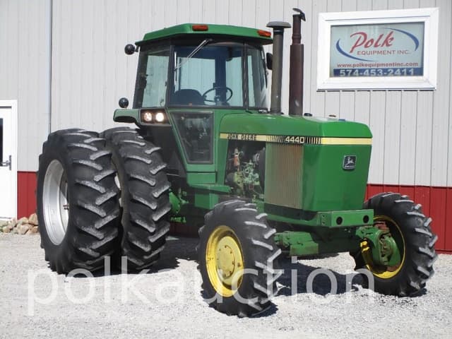 Image of John Deere 4440 equipment image 3