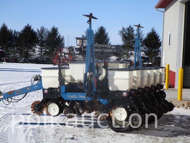 Image of Kinze 3000 equipment image 4