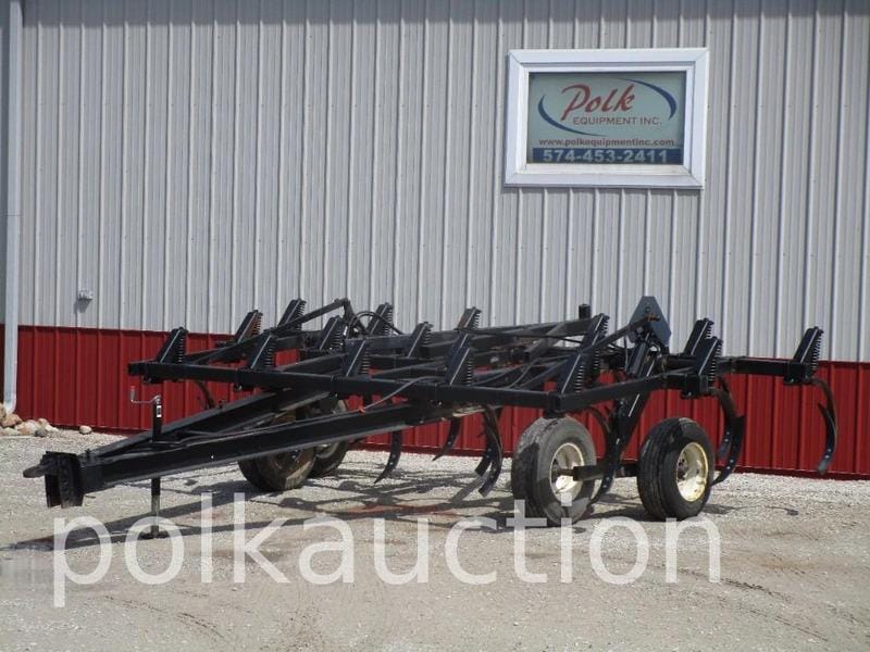 Main image John Deere 610