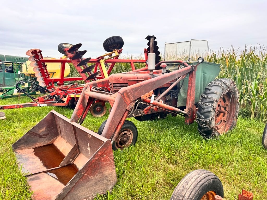 Farmall Super M Equipment Image0