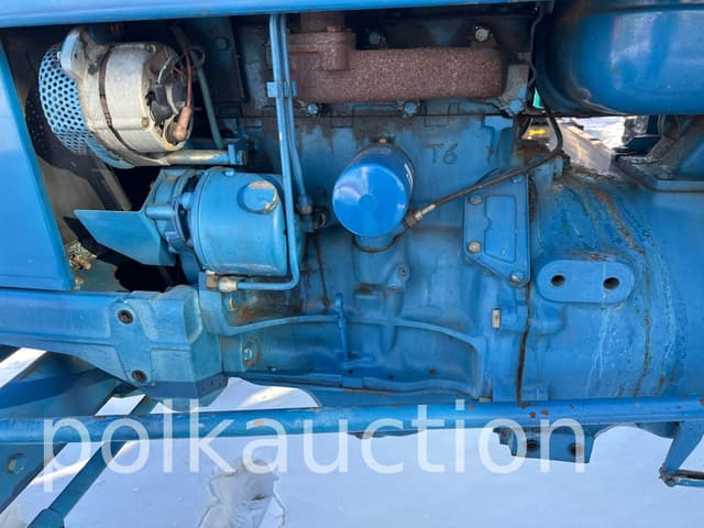 Image of Ford 4600 equipment image 4