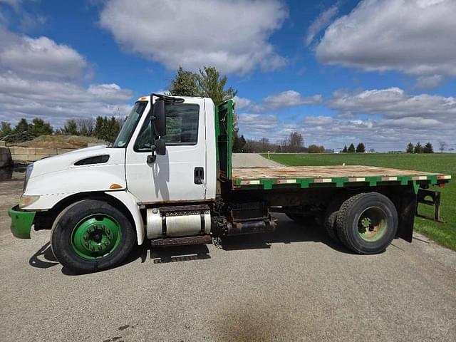 Image of International 4300 equipment image 2