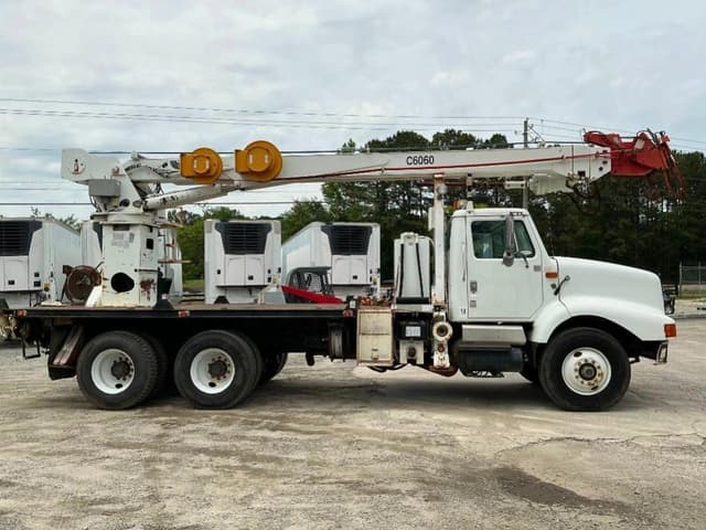 Image of International F-2674 equipment image 2
