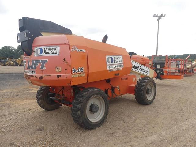 Image of JLG 600S equipment image 2