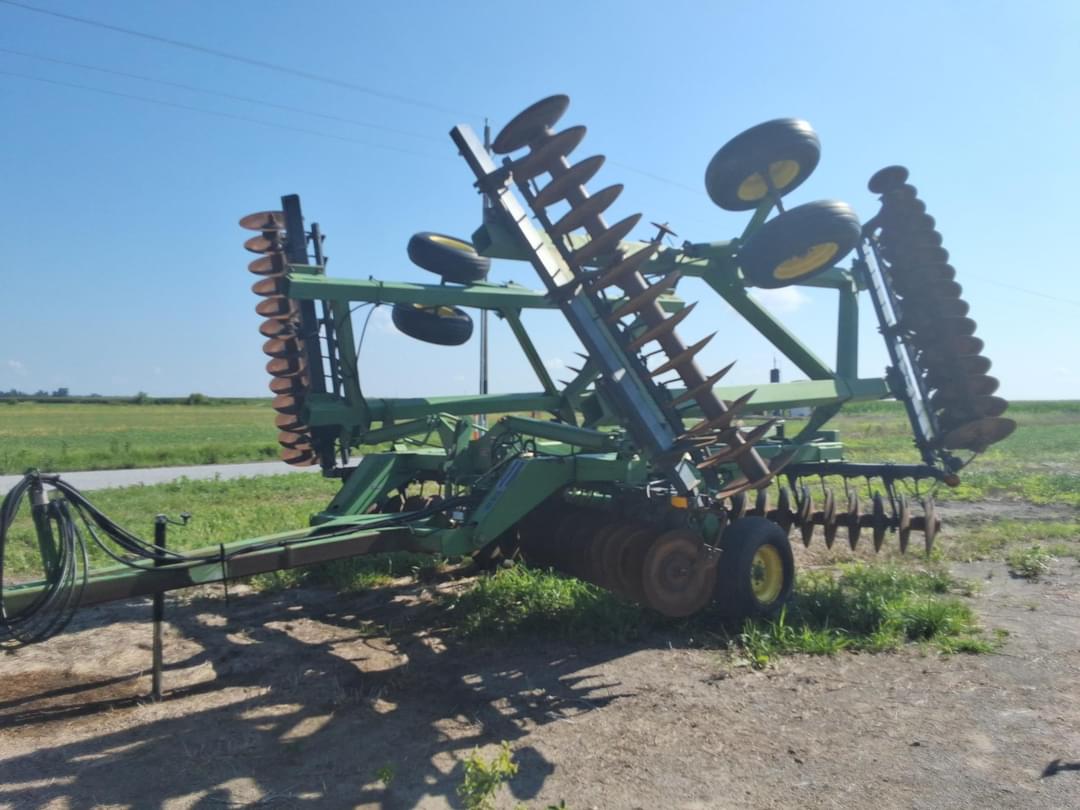 Image of John Deere 630 Primary image