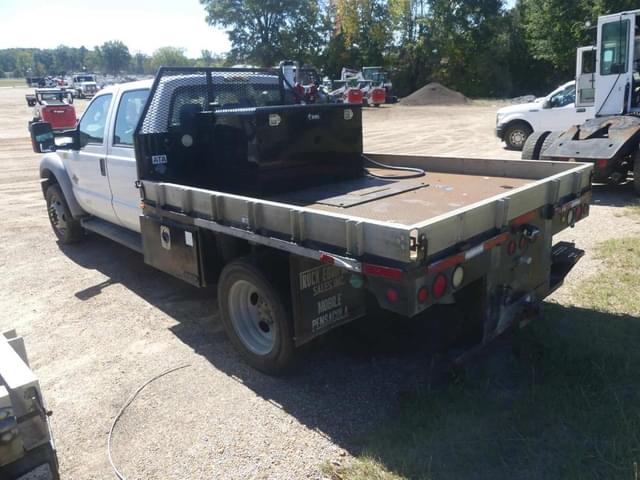 Image of Ford F-450 equipment image 3