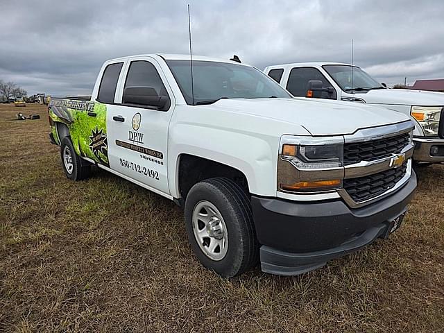 Image of Chevrolet 1500 equipment image 1