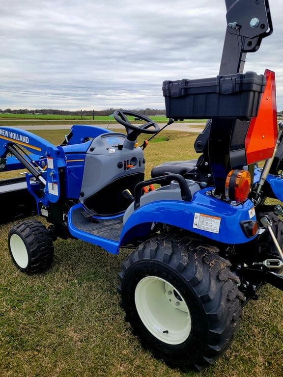 Image of New Holland Workmaster 25S equipment image 4