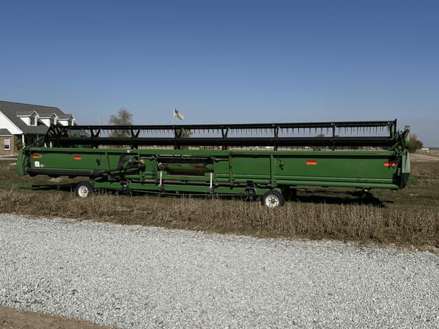 Image of John Deere 635 equipment image 1