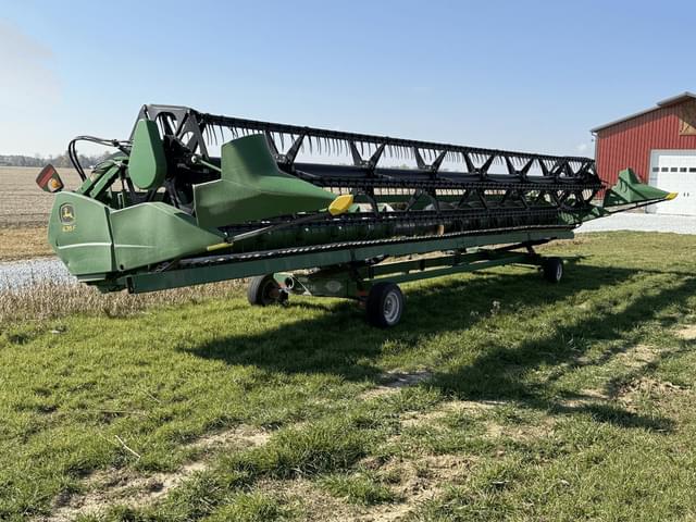 Image of John Deere 635 equipment image 2