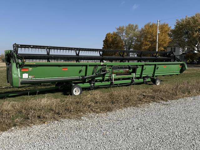 Image of John Deere 635 equipment image 3