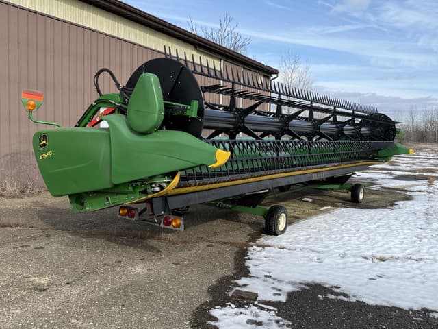 Image of John Deere 635FD equipment image 1