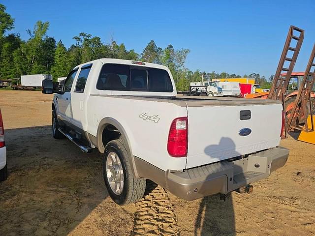 Image of Ford F-250 equipment image 2