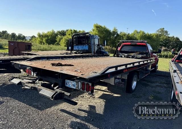 Image of Dodge Ram 5500 equipment image 2