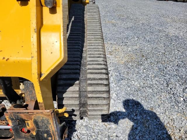Image of Caterpillar 259D3 equipment image 3
