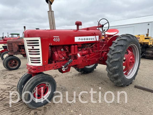Image of Farmall 450 equipment image 2