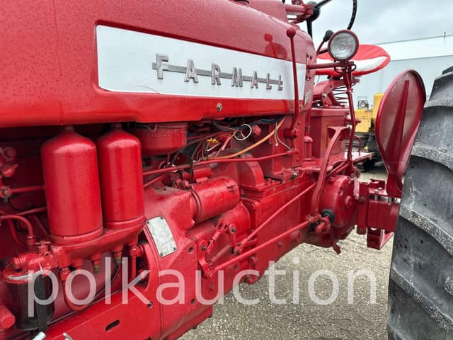 Image of Farmall 450 equipment image 4