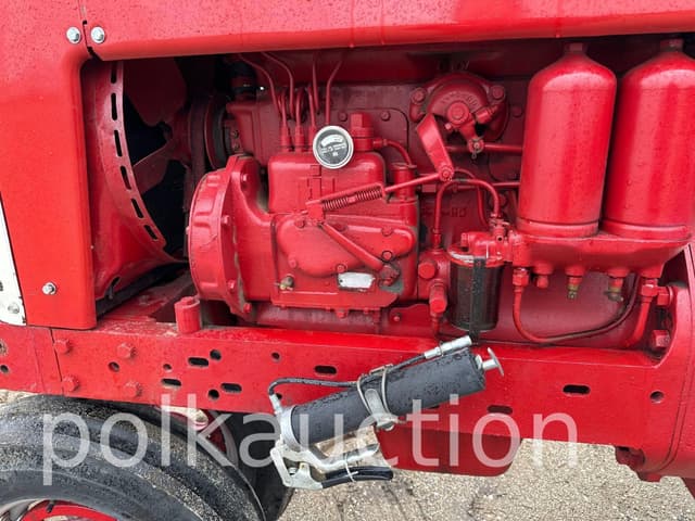 Image of Farmall 450 equipment image 3