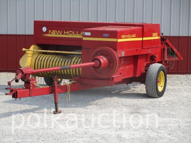 Image of New Holland 565 equipment image 4