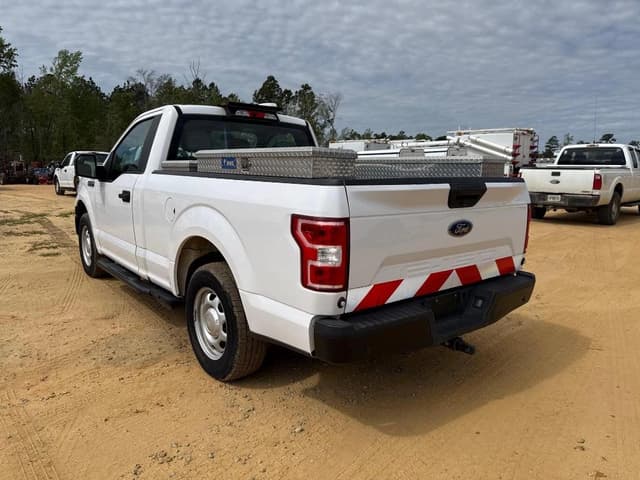 Image of Ford F-150 equipment image 2