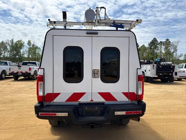 Image of Ford F-250 equipment image 4