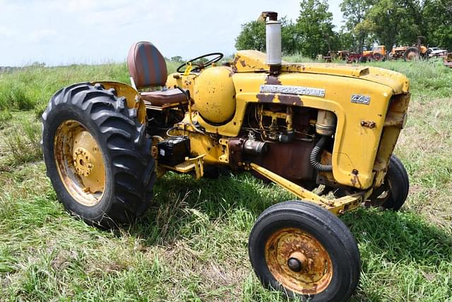 Image of Minneapolis-Moline 445 equipment image 2
