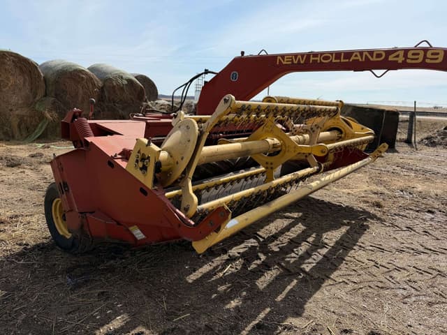 Image of New Holland 499 equipment image 2