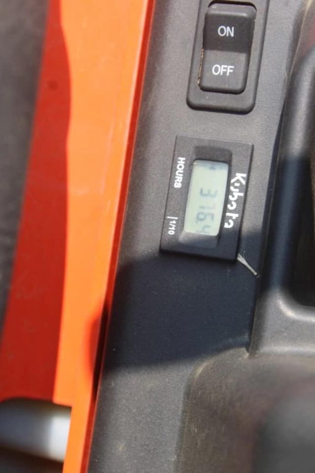Image of Kubota Z231 equipment image 2