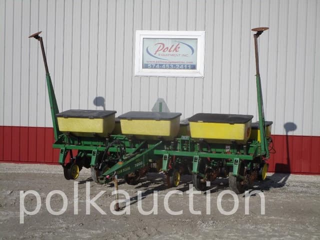 Image of John Deere 7200 equipment image 3
