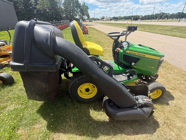 Image of John Deere X734 equipment image 2