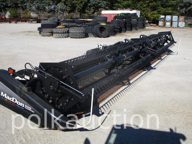 Image of MacDon FD70 equipment image 2