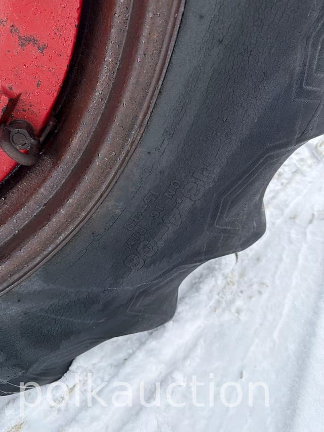 Image of International Harvester 1066 equipment image 4