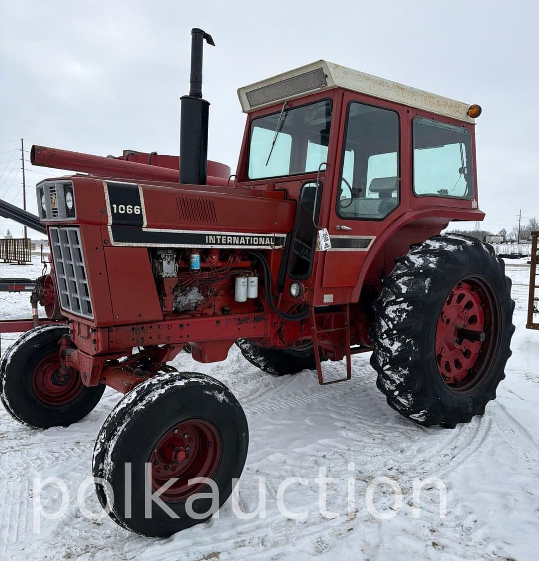 Image of International Harvester 1066 Primary image