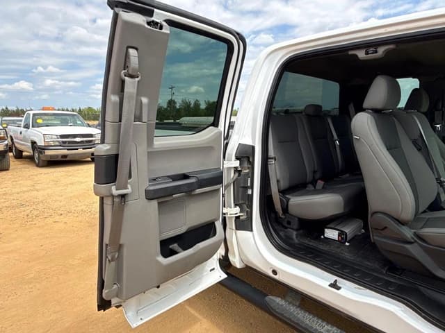 Image of Ford F-150 equipment image 4