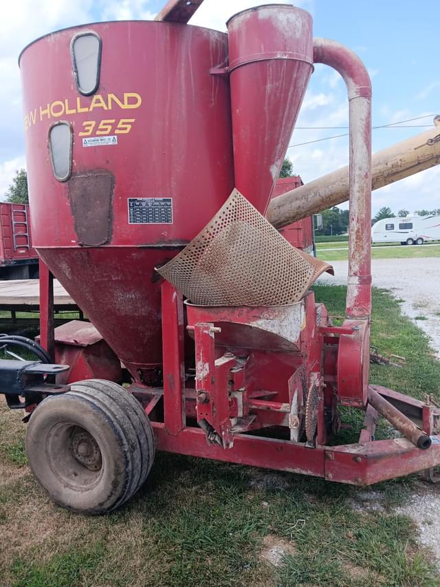 Image of New Holland 355 equipment image 1