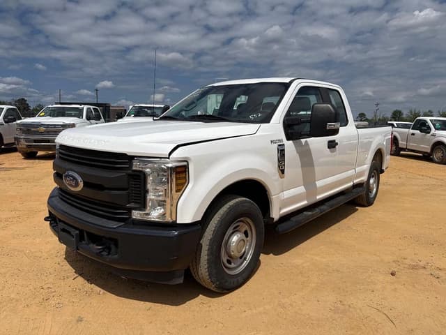 Image of Ford F-250 equipment image 1