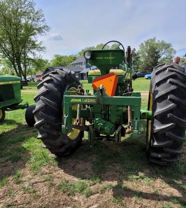 Image of John Deere 720 equipment image 2