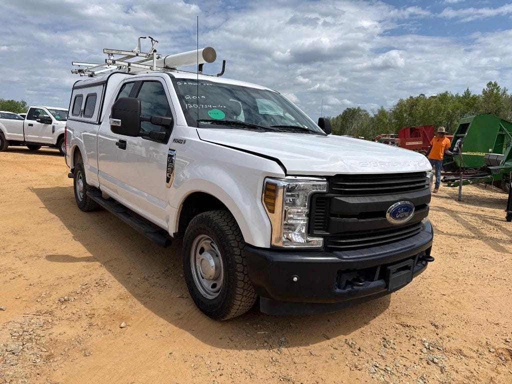 2019 Ford F-250 Equipment Image0