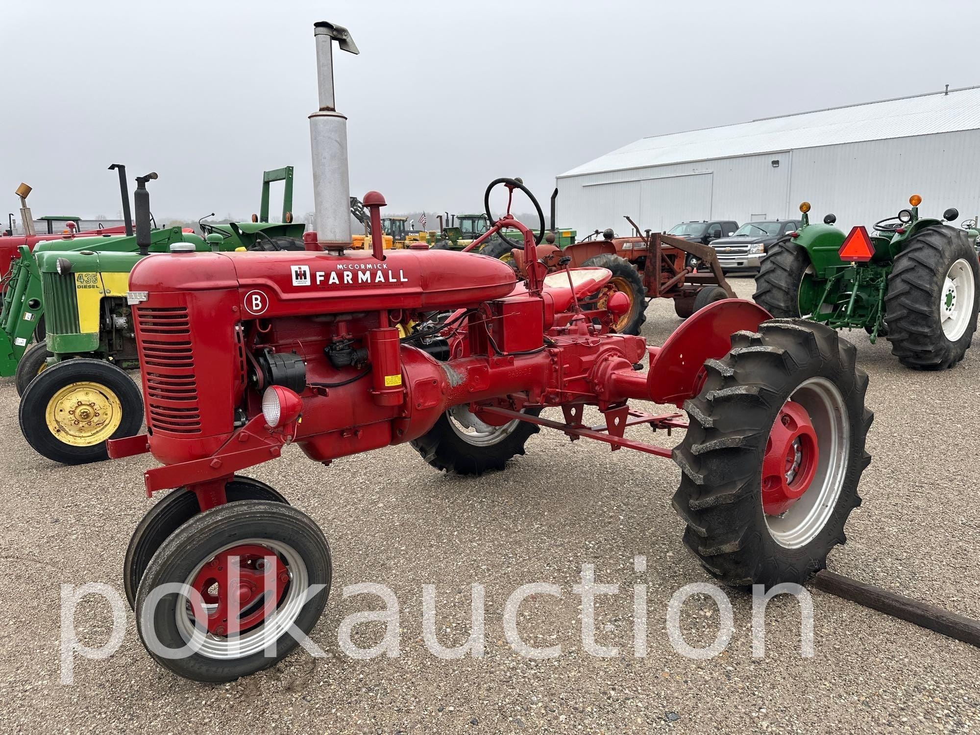 Farmall B Equipment Image0