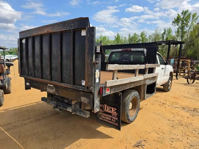 Image of Chevrolet 3500HD equipment image 2