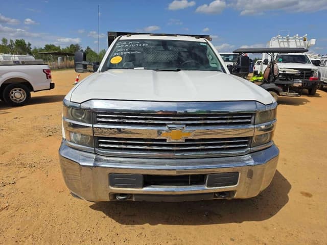 Image of Chevrolet 3500HD equipment image 4