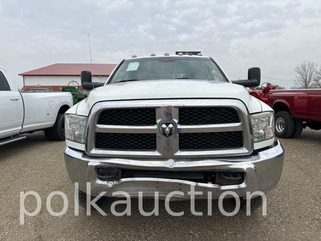 Image of Dodge Ram 3500 equipment image 1