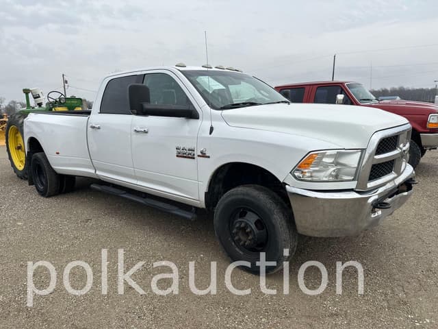 Image of Dodge Ram 3500 equipment image 3